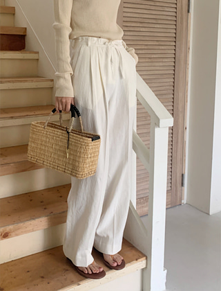 ﻿Linen string two tuck pants